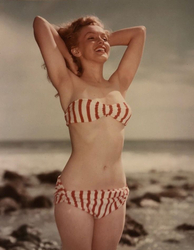 Marilyn-Monroe-in-an-early-bikini