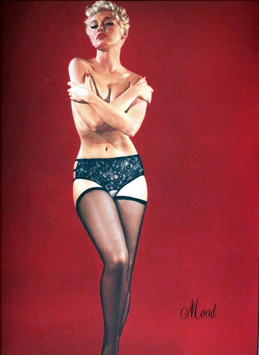 Lili St. Cyr cross her heart