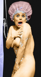 Barbara-Windsor-in-the-shower
